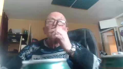 Snapshot of pascal88881 chatting on 12-31-24, 06:57 pascal88881 online show from 12-31-24, 06:57