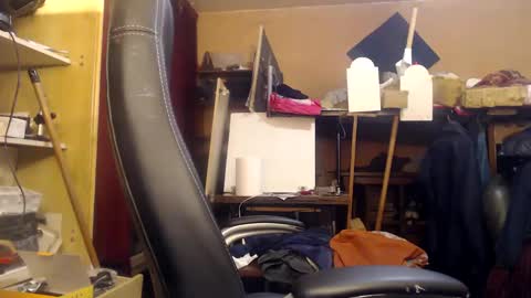 Snapshot of pascal88881 chatting on 01-01-25, 06:16 pascal88881 online show from 01-01-25, 06:16