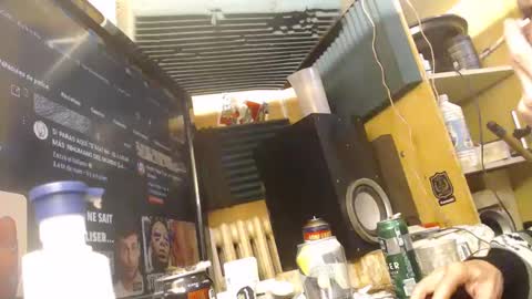 Snapshot of pascal88881 chatting on 01-04-25, 08:16 pascal88881 online show from 01-04-25, 08:16