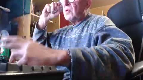 Snapshot of pascal88881 chatting on 11-01-25, 09:17 pascal88881 online show from 11-01-25, 09:17