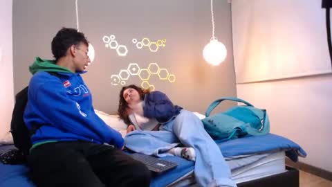 Snapshot of pasionados chatting on 09-23-25, 02:47 pasionados online show from 09-23-25, 02:47