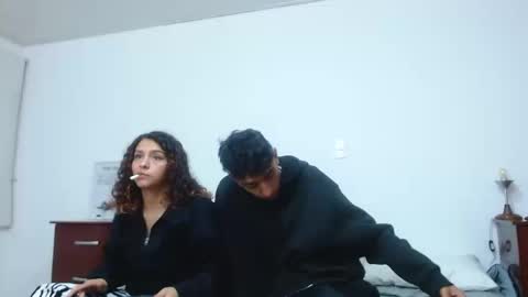 Snapshot of pasionados chatting on 10-18-25, 03:09 pasionados online show from 10-18-25, 03:09