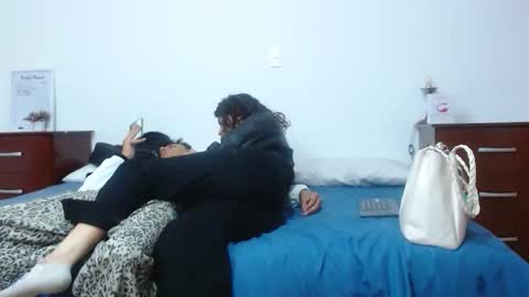 Snapshot of pasionados chatting on 10-24-25, 02:30 pasionados online show from 10-24-25, 02:30