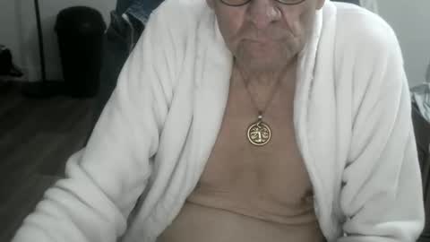 Snapshot of pastelito76 chatting on 02-21-26, 04:19 Bob online show from 02-21-26, 04:19