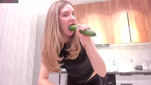 Snapshot of patricia_blair_ chatting on 04-14-26, 06:36 Patricia online show from 04-14-26, 06:36