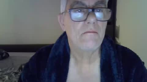 Snapshot of patrick5275 chatting on 12-21-24, 05:14 patrick5275 online show from 12-21-24, 05:14