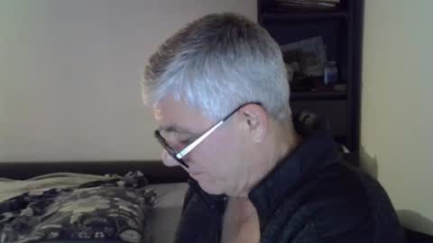 Snapshot of patrick5275 chatting on 12-21-24, 08:21 patrick5275 online show from 12-21-24, 08:21