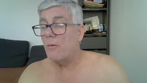 Snapshot of patrick5275 chatting on 01-07-25, 09:40 patrick5275 online show from 01-07-25, 09:40