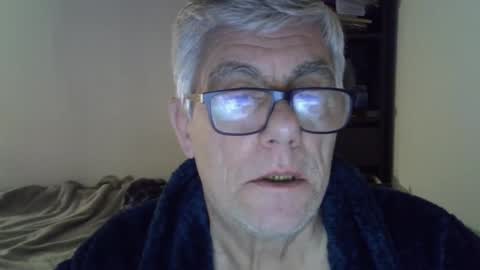 Snapshot of patrick5275 chatting on 01-21-25, 06:22 patrick5275 online show from 01-21-25, 06:22