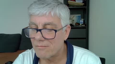Snapshot of patrick5275 chatting on 01-31-25, 12:29 patrick5275 online show from 01-31-25, 12:29