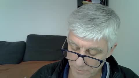 Snapshot of patrick5275 chatting on 01-31-25, 03:33 patrick5275 online show from 01-31-25, 03:33