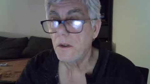 Snapshot of patrick5275 chatting on 02-12-25, 10:48 patrick5275 online show from 02-12-25, 10:48