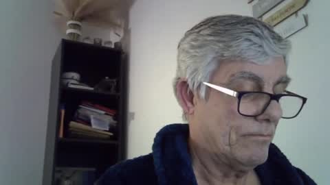 Snapshot of patrick5275 chatting on 03-03-25, 08:00 patrick5275 online show from 03-03-25, 08:00