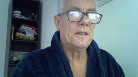 Snapshot of patrick5275 chatting on 03-06-25, 06:41 patrick5275 online show from 03-06-25, 06:41