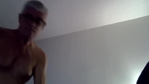 Snapshot of patrick5275 chatting on 09-16-25, 10:00 patrick5275 online show from 09-16-25, 10:00