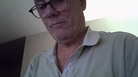 Snapshot of patrick5275 chatting on 09-25-25, 08:01 patrick5275 online show from 09-25-25, 08:01