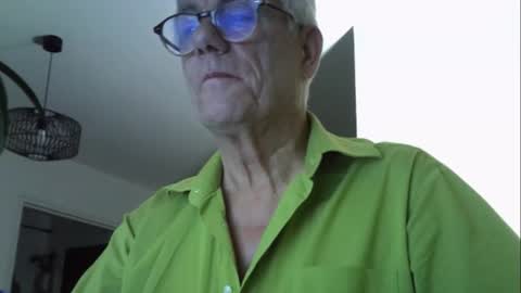 Snapshot of patrick5275 chatting on 10-18-25, 09:59 patrick5275 online show from 10-18-25, 09:59