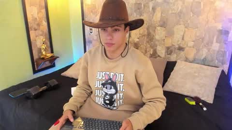 Patrick online show from 09-11-25, 04:34