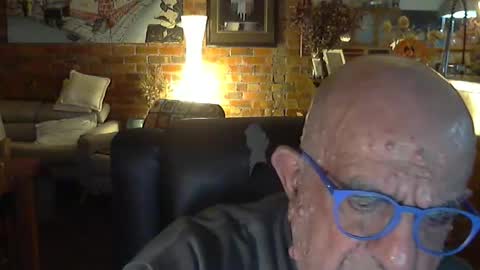 Snapshot of patvac chatting on 05-29-26, 02:48 patvac online show from 05-29-26, 02:48
