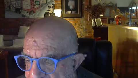 Snapshot of patvac chatting on 06-02-26, 02:41 patvac online show from 06-02-26, 02:41