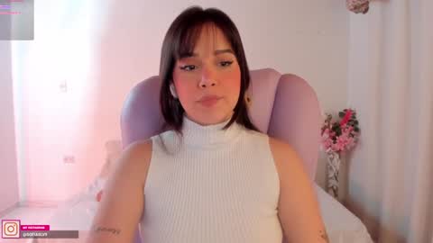 Sofa online show from 01-24-25, 04:37