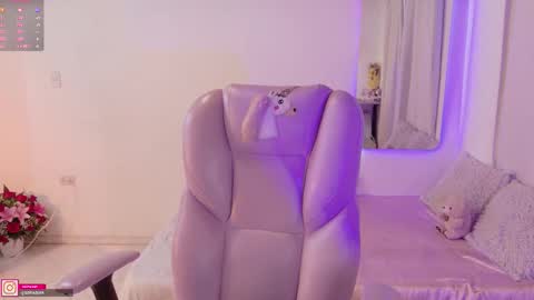 Sofa online show from 11-25-25, 09:48