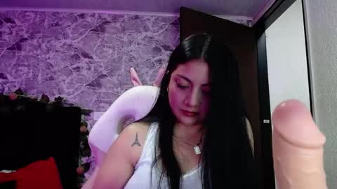 Snapshot of pau_cute19 chatting on 11-05-25, 09:15 pau cute online show from 11-05-25, 09:15