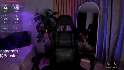 Snapshot of pau_star_ chatting on 10-13-25, 05:29 pau_star_ online show from 10-13-25, 05:29