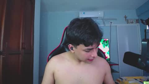 Snapshot of paul_crewe chatting on 12-18-25, 05:52 paul_crewe online show from 12-18-25, 05:52