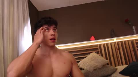 Snapshot of paul_evanss chatting on 11-29-25, 01:36 Paul online show from 11-29-25, 01:36