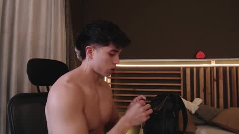 Paul online show from 12-19-25, 01:51