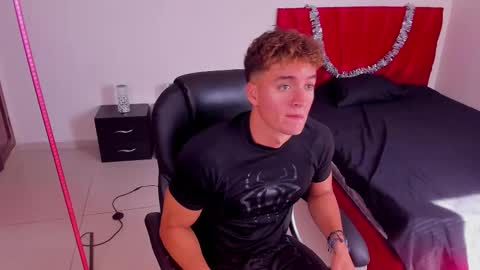 Paull George online show from 11-26-25, 07:04