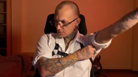 Paul online show from 01-08-26, 01:24