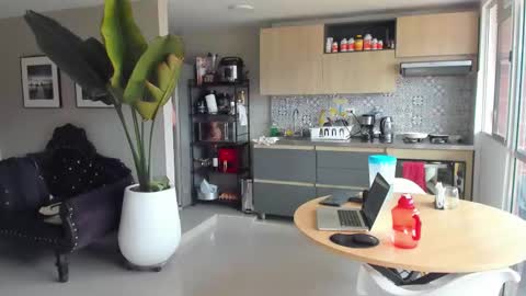 Snapshot of paul_reyborg chatting on 10-31-25, 05:36 Paul online show from 10-31-25, 05:36