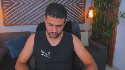 Paul Rivera online show from 02-08-25, 01:32