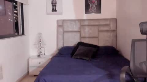 PAUL ROGER online show from 10-31-25, 11:50