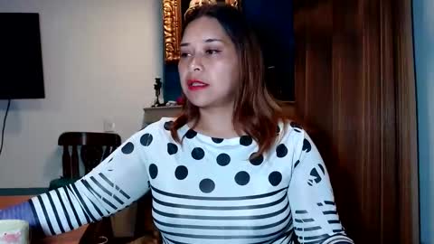 PAULA online show from 01-26-25, 03:59