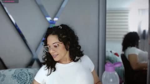 Snapshot of paula_daniela1 chatting on 11-25-25, 11:05 Paula online show from 11-25-25, 11:05