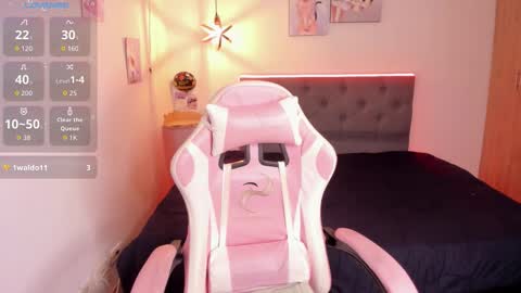 Snapshot of paula_kawaiifu chatting on 10-08-25, 02:36 CALL ME PAULA  online show from 10-08-25, 02:36