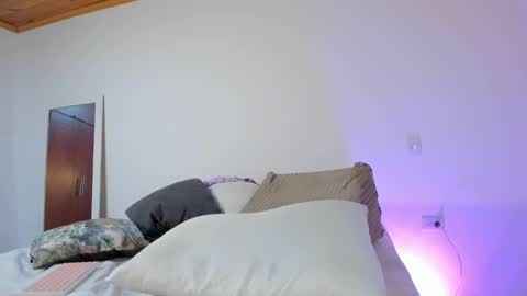 Paula perez - online show from 12-26-24, 05:04