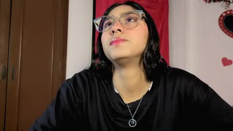 Paula  online show from 05-04-26, 05:25