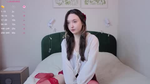 Snapshot of paulaharris chatting on 02-20-26, 01:33 Alice online show from 02-20-26, 01:33