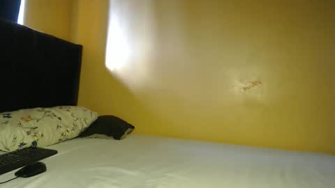 Snapshot of paulahlyn chatting on 04-16-26, 04:57 paualah online show from 04-16-26, 04:57