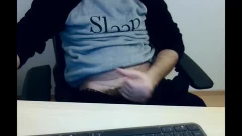 paulbazo83 online show from 12-04-25, 02:59