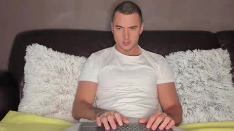 paulblack021 online show from 11-02-25, 10:06