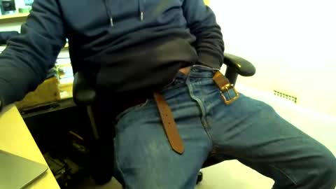 stop by for a chat online show from 12-21-25, 12:01