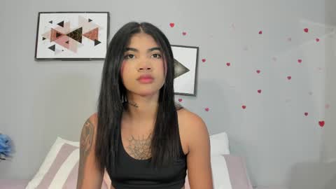 Snapshot of paulete_w chatting on 04-28-26, 12:32 Pau online show from 04-28-26, 12:32