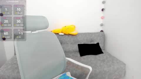 Snapshot of paulette65 chatting on 11-13-25, 01:48 PAU online show from 11-13-25, 01:48