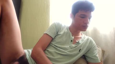 Snapshot of paulhot18 chatting on 11-02-25, 08:33 Paul Mklain online show from 11-02-25, 08:33