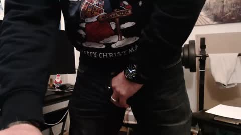 paulie120464 online show from 12-02-24, 05:48